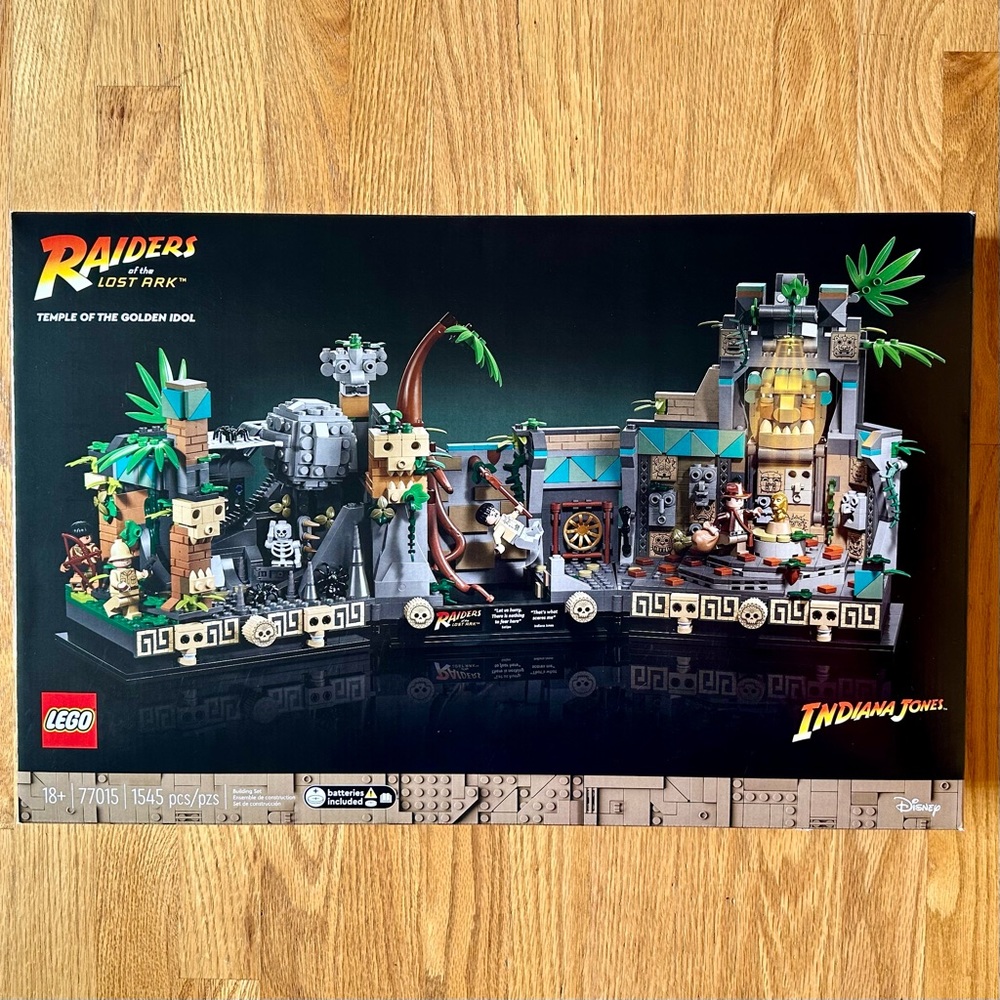 LEGO Indiana Jones Raiders - Temple of Golden Idol #77015